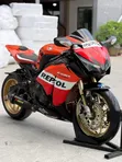 Honda CBR 2015 Orange - 1