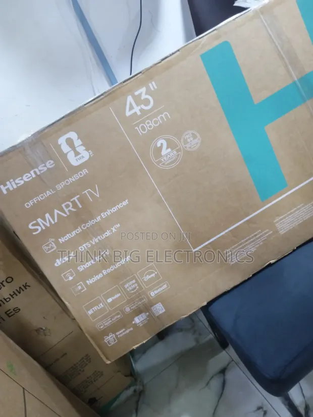 Hisense 43-Inch Full HD Smart LED TV - 1