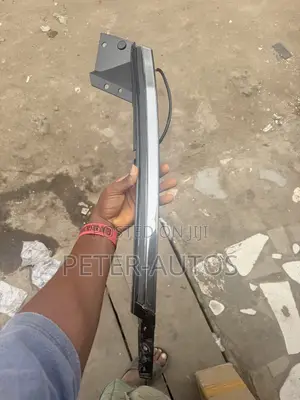 Hasken Bonnet na Dama na Hyundai Sonata 2020