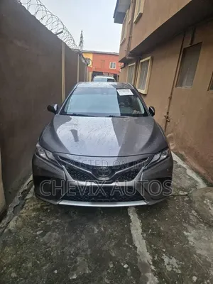 2020 Toyota Camry XSE Gray
