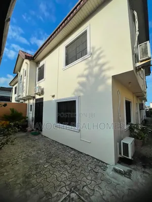 4 Bedroom Duplex don haya a Lekki Phase 1