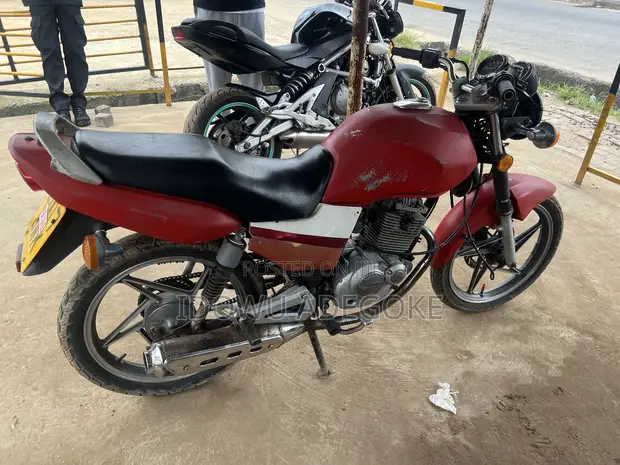 Suzuki GSX 125 2009 Ja - 1