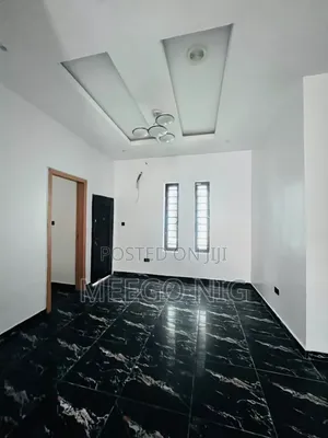 5 Bedroom Duplex don haya a Lekki County Homes, Ikota
