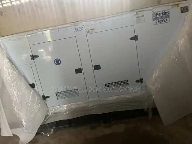 250KVA Perkins Soundproof Diesel Generator - 1