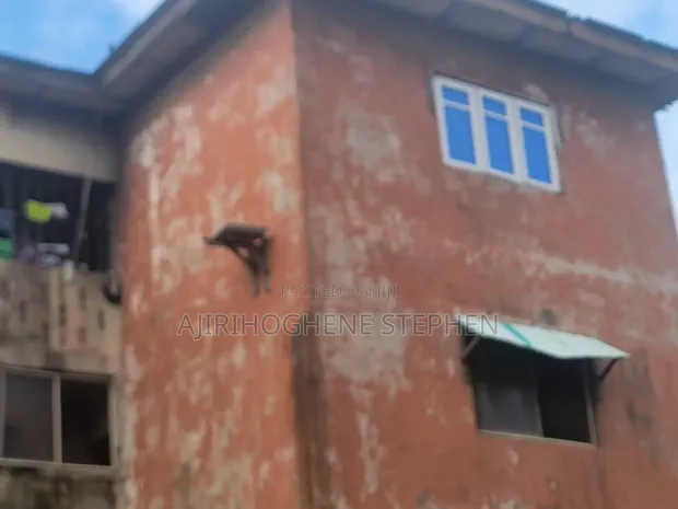 2 Bedroom Block of Flats in Jakande Estate, Amuwo-Odofin - 1