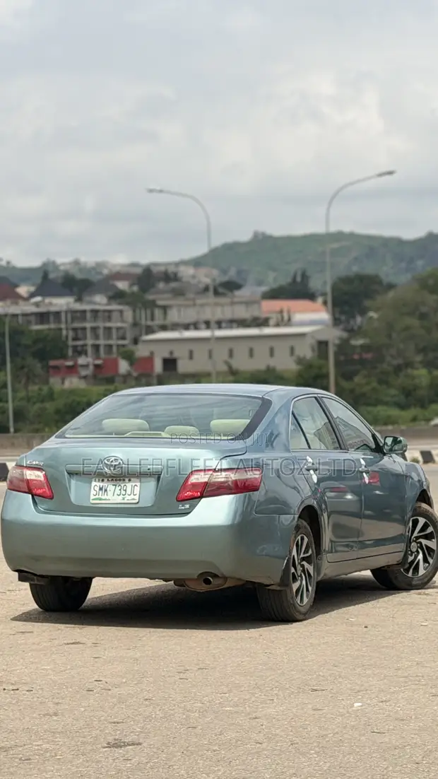 Toyota Camry 2009 Green - 1