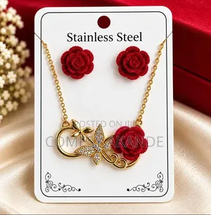 A Touch of Dazzle Floral Jewellery Set
