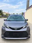 2023 Toyota Sienna XLE FWD 7-Passenger Gray - 2