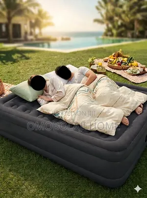 Inflatable Double Air Bed with Built-in Pump (Queen)