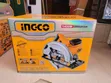 Ingco 7" Inuwar Kayi Mai Zafi 1400W - 1