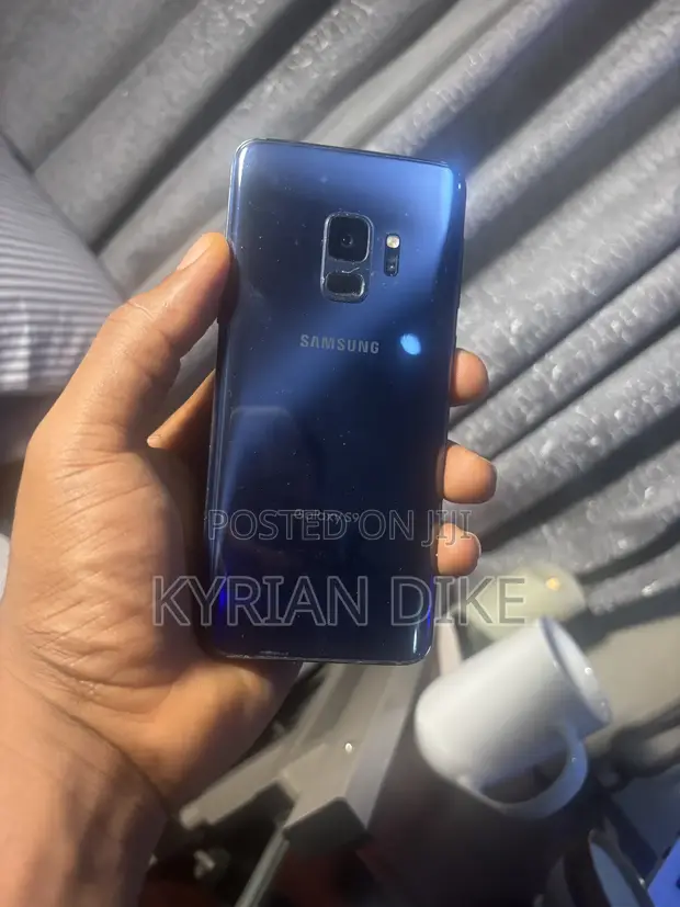 Samsung Galaxy S9 64GB Blue - 1