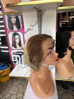 Wigs masu araha da Gashin Mutum