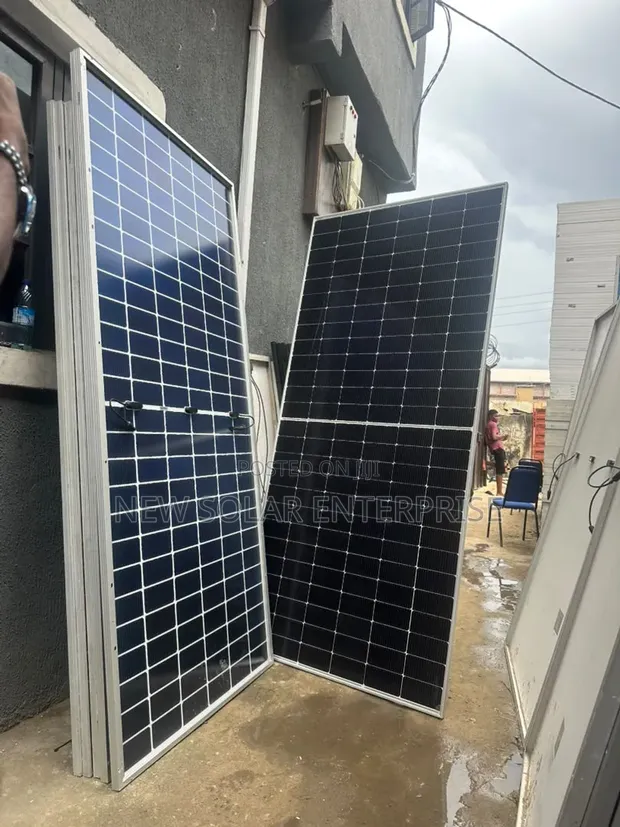Jinko 650W Bifacial Mono Solar Panel - 1