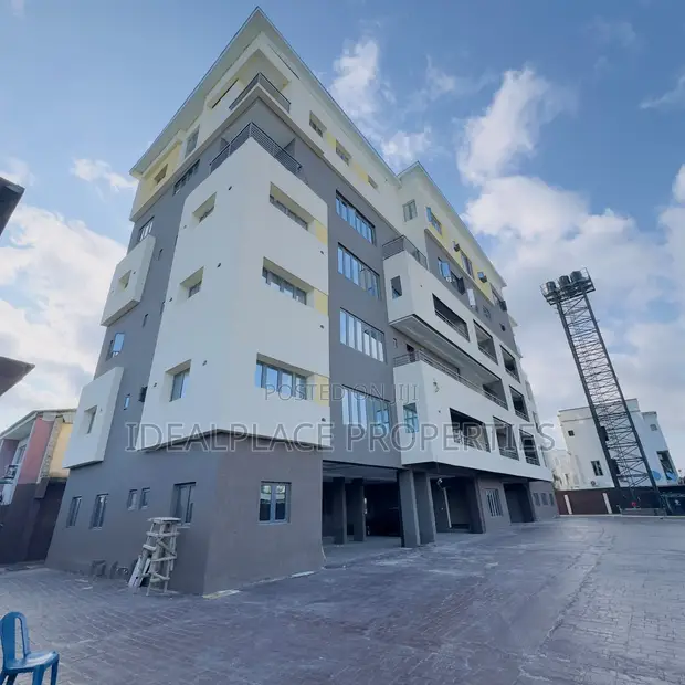 3-Bedroom Apartment with BQ in Ikeja GRA for Sale - 1