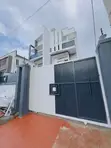 5 Bedroom Semi-Detached Duplex da Pool a Adeniyi Jones - 3