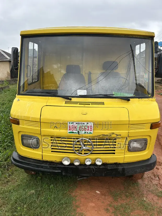 Mercedes-Benz T1/TN 2000 Commercial Van - 1