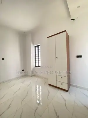 4 Bedroom Duplex Don Sayarwa a Sangotedo
