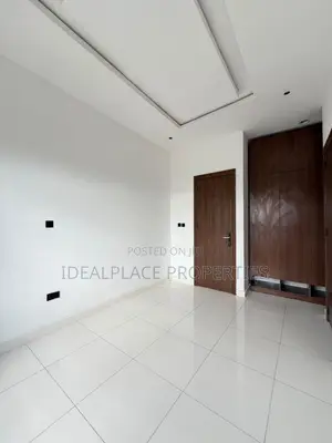 3-Bedroom Duplex Don Sayarwa a Sangotedo