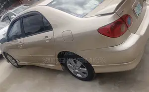 Toyota Corolla S 2004 Gold