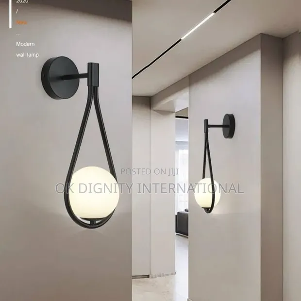 Modern Black Globe Wall Lamp - 1
