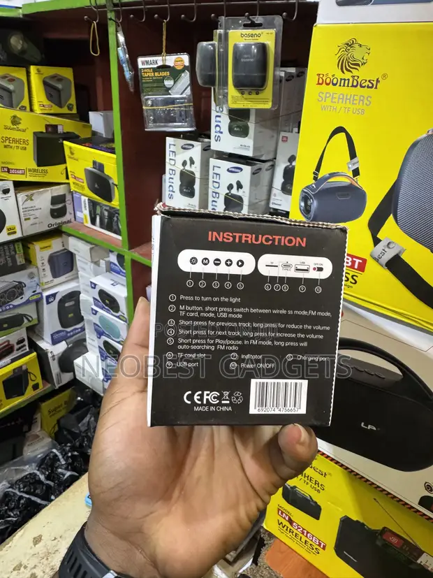 LP V79 Bluetooth Speaker - 1