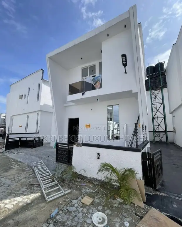 3 Bedroom Detached Duplex in Villa Green, Ikota for Sale - 1