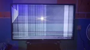 LG 50-Inch 4K Smart TV (Used, Damaged Screen)