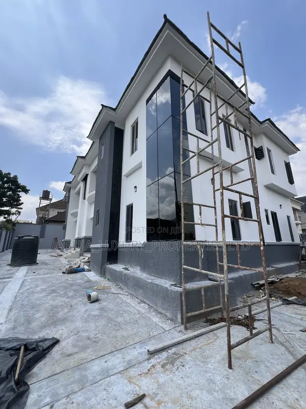 2-Bedroom Block of Flats for Rent in Gwarimpa Estate - 1
