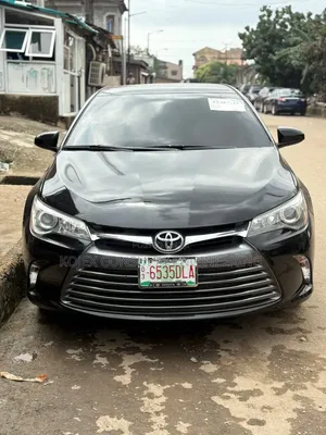2016 Toyota Camry SE 2.5L Sedan - Foreign Used