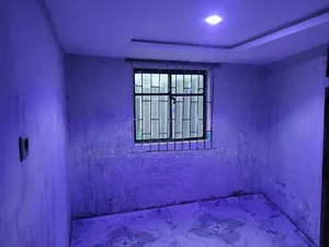 Mini Flat Mai Cikakken kayan daki don haya a Abule Egba