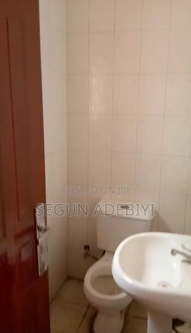 Gidan Kwana 1 a River Valley Estate, Lokogoma don haya - 1