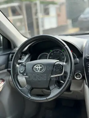 2013 Toyota Camry XLE Sedan