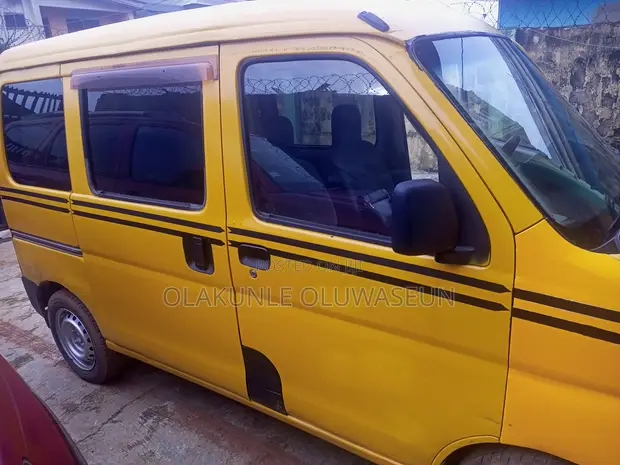 2005 Hijet Mini Bus - Yellow - 1