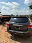 Toyota Highlander 2011 Gray - 2