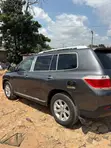 Toyota Highlander 2011 Gray - 3