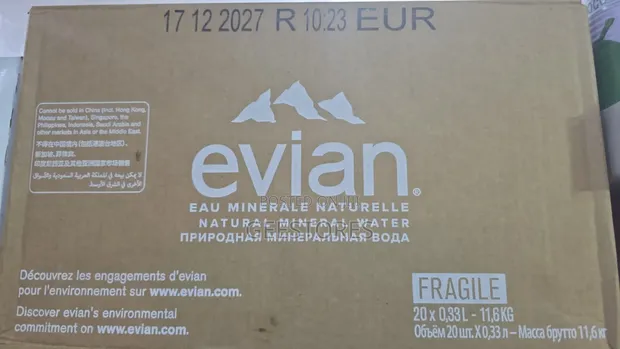 Evian Water Glass Bottle 33cl - 1