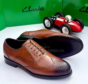 Clarks Wingtip Brogue Leather Oxford Shoes - Tan