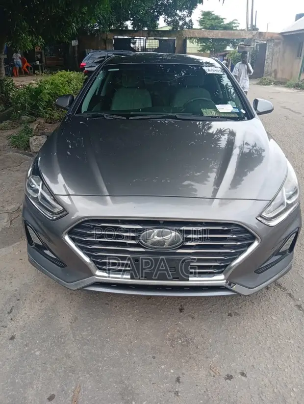 2018 Hyundai Sonata SE Gray - 1