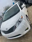 2014 Toyota Sienna XLE AWD Minivan - 2