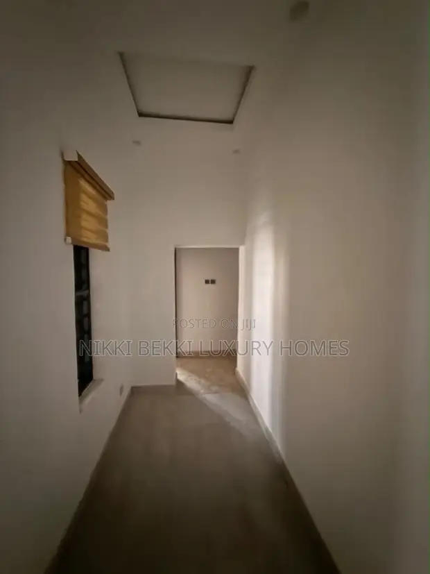4 Bedroom Duplex for Sale a Magodo Estate, GRA Phase 1 - 1