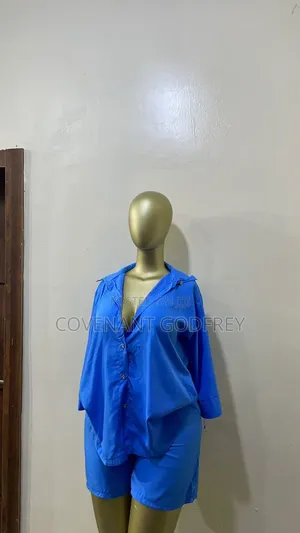 Melanie Queen Kayayyakin Kaya Na Alatu