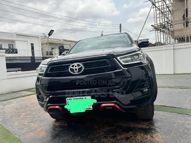 2024 Toyota Hilux Adventure V6 - 1