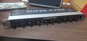 Behringer Super-X Pro CX2310 Stereo/Mono Crossover
