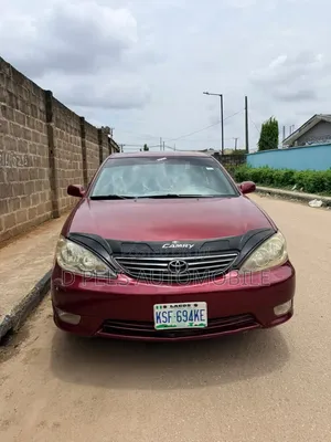 2005 Toyota Camry XLE Red Sedan