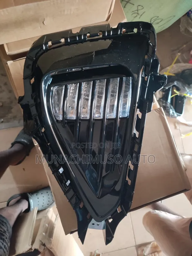 Hyundai Sonata 2018 Sport Edition Fog Lamp and Cover - 1