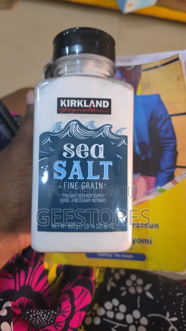 Kirkland Signature Fine Grain Sea Salt (850g) - 1