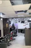 Kujera Don Hayarwa - Mai Gyaran Gashi/Kayan Kafa, Surulere - 1