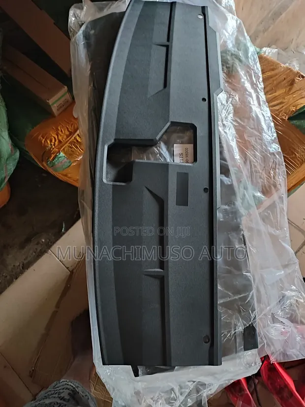 Sabon Hyundai Tucson Babban Rufe Radiyo (2023) - 1