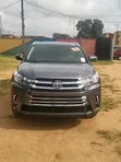 Toyota Highlander 2017 Brown - 1