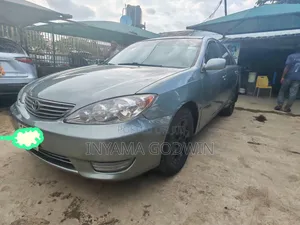 2005 Toyota Camry XLE Sedan (2.4L)